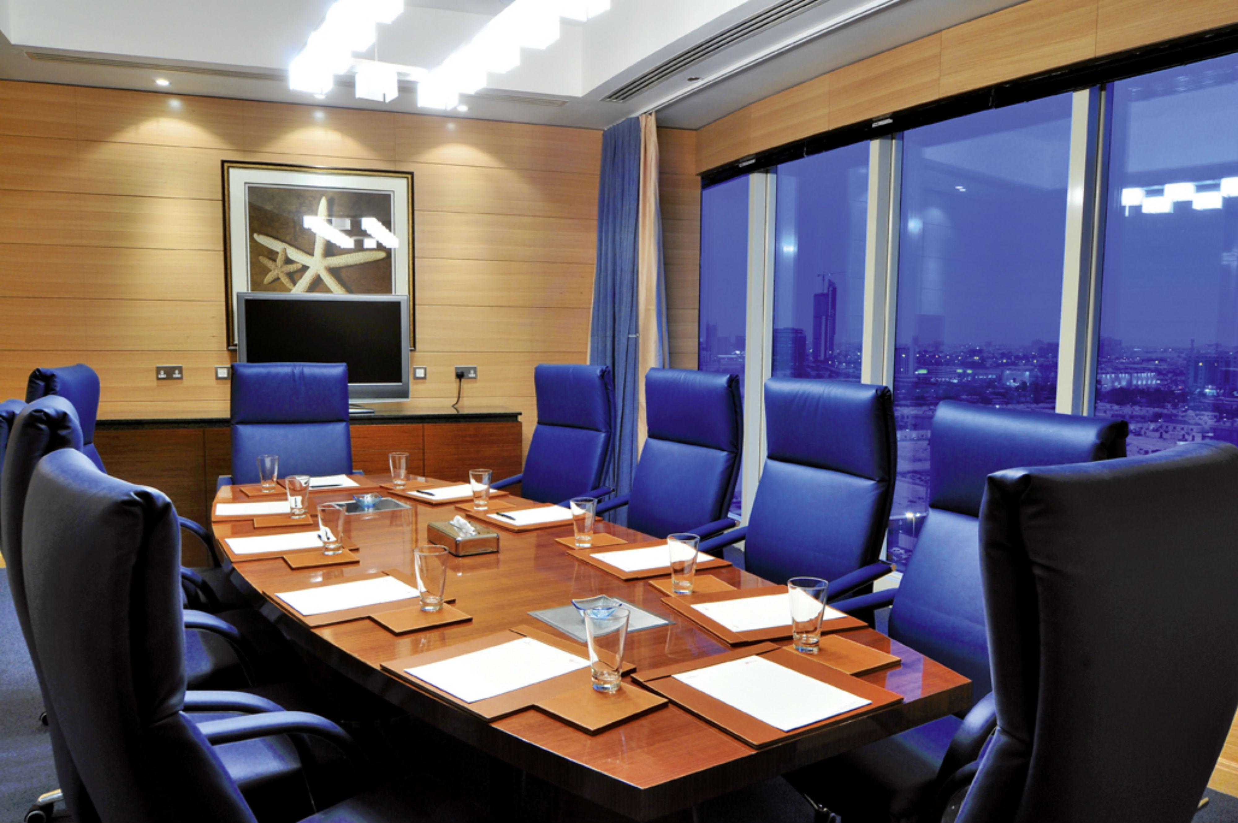 Moevenpick Hotel Al-Khobar Eksteriør bilde Boardroom at the Jumeirah Carlton Tower