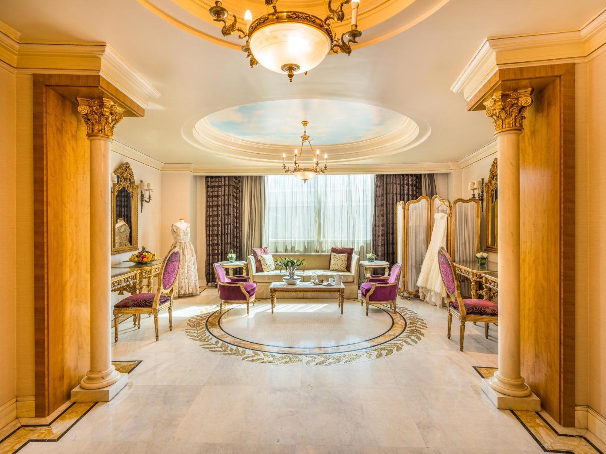 Moevenpick Hotel Al-Khobar Eksteriør bilde The Royal Suite