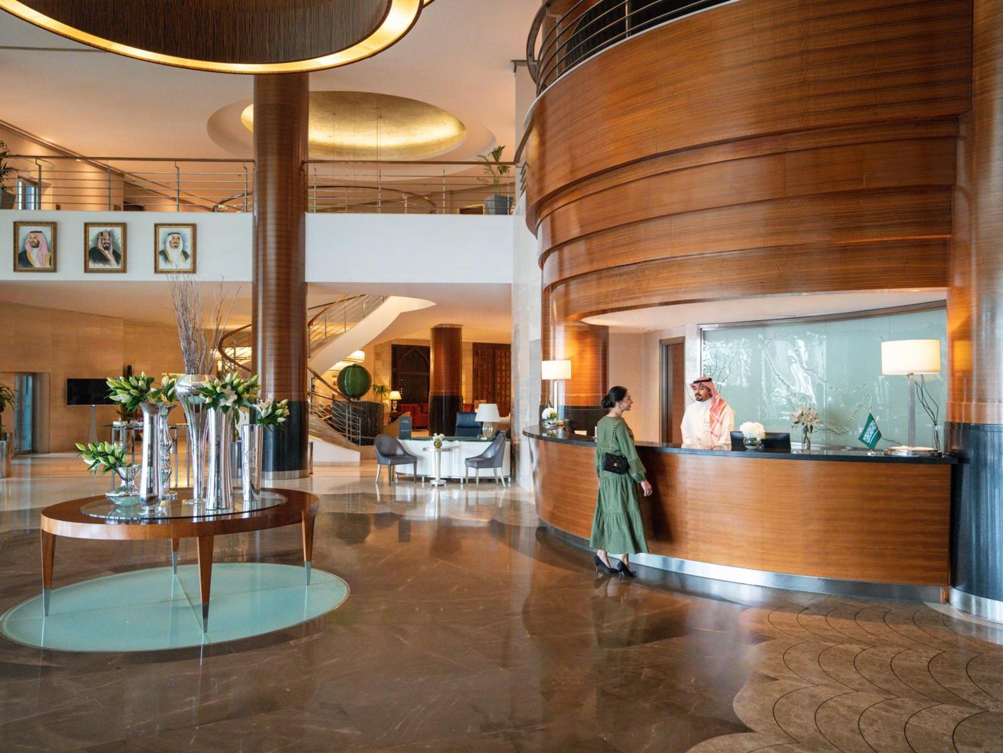 Moevenpick Hotel Al-Khobar Eksteriør bilde Lobby