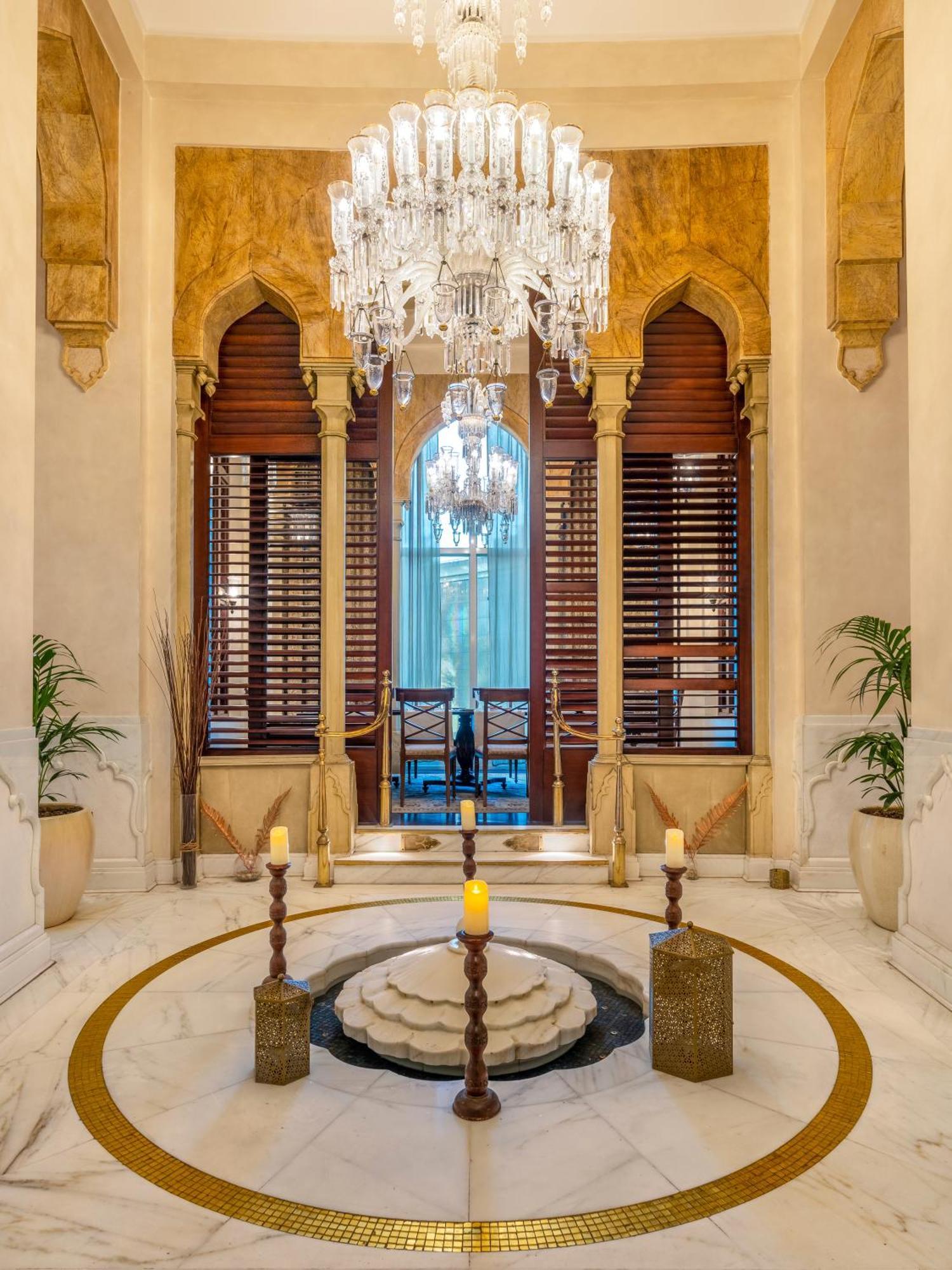 Moevenpick Hotel Al-Khobar Eksteriør bilde The lobby of the hotel