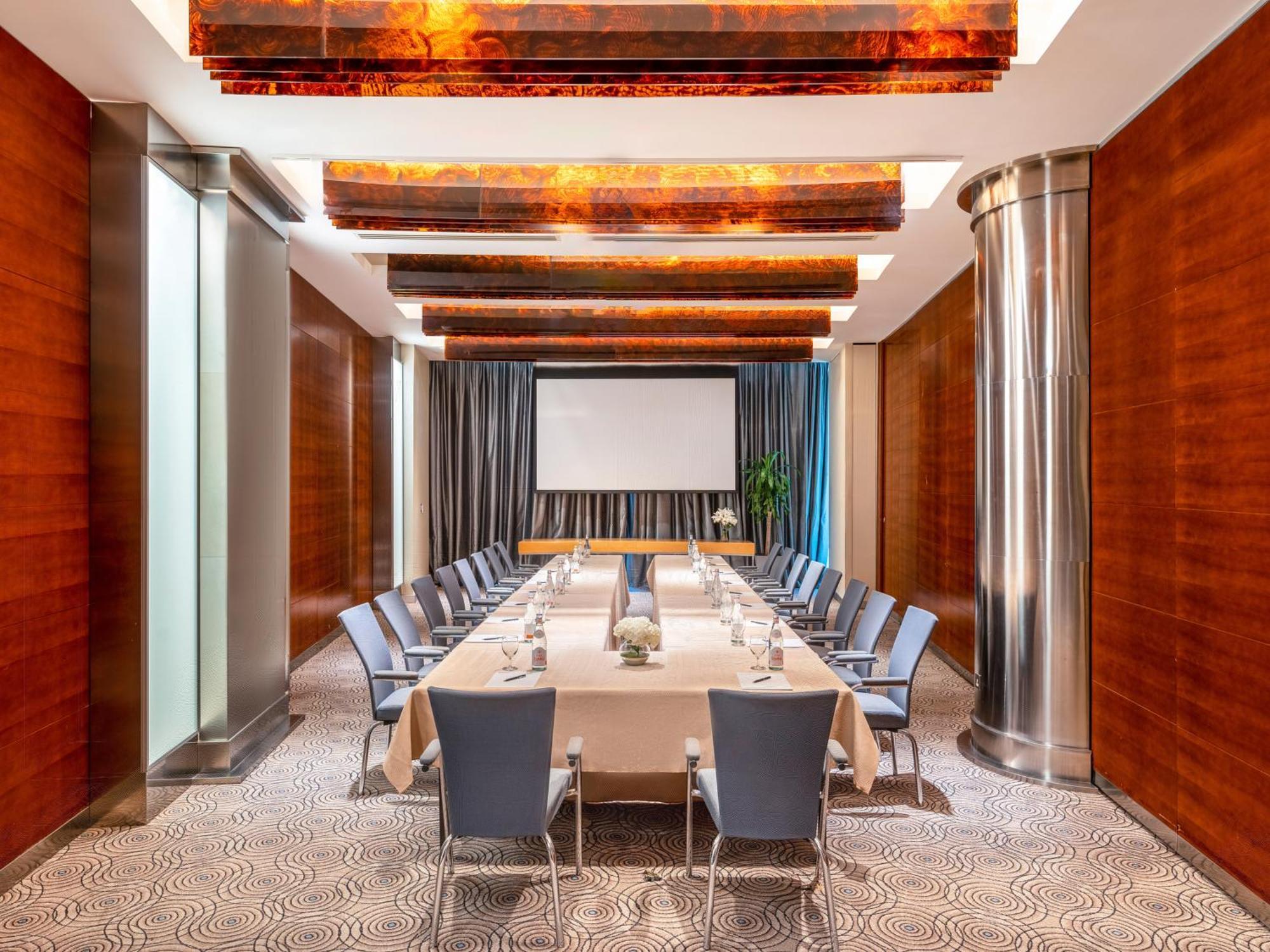 Moevenpick Hotel Al-Khobar Eksteriør bilde Meeting room